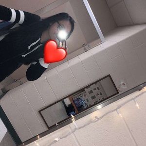 Meet your Posher, Dilahila